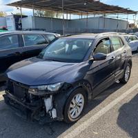 Volkswagen T-Cross 1.0 TSI 110 CV SINISTRATA