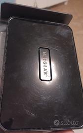 NETGEAR Modem Router N300 Wireless ADSL2+ DGN2200v