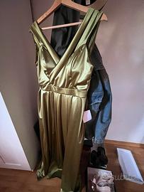 Vestito verde oliva mai indissato