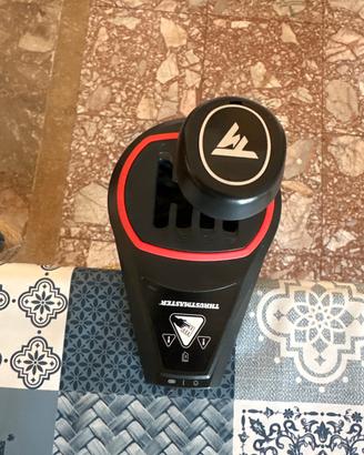 Cambio Thrustmaster TH8S per PS5 XBOX e PC