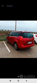 Peugeot 5008 7 posti 