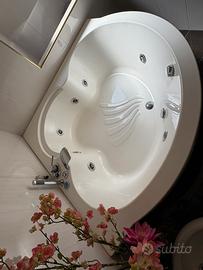 vasca idromassaggio come nuova