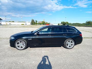 BMW 520 LUXURY