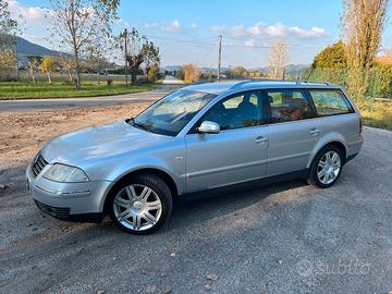 Volkswagen Passat TDI 130CV anno 2001