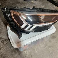 Faro destro audi q3 2021