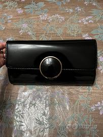 Pochette lucida / Borsa a mano in vernice nera