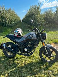 Benelli Leoncino 125