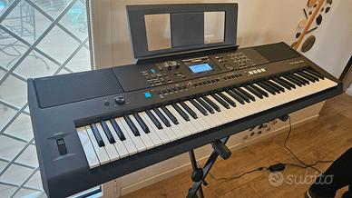 Tastiera digitale Yamaha PSREW425