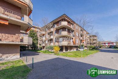 VOGHERA - TRILOCALE CON BOX