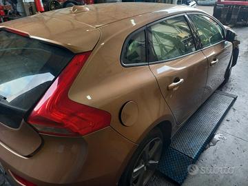 Ricambi volvo v40 anno 2014