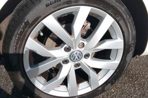 4 cerchi in lega originali da 17 golf 7