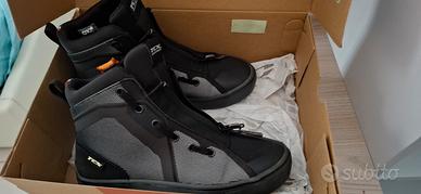 STIVALETTI TCX  n.40, euro 80 euro ! unisex