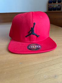 Cappellino Jordan rosso originale – Nuovo
