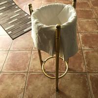 Supporto in ottone