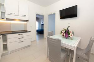 Agostovista mare 100 m da spiaggia con parcheggio