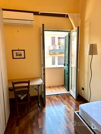 Stanza singola elegsnte Messina centro x referenze