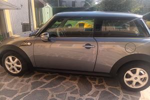 Mini one  del 2009