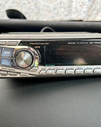 Autoradio Alpine CDA-7894RB – 4V preout e dc/dc co