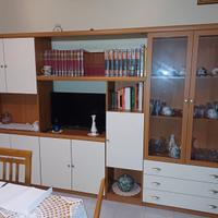 credenza soggiorno e tavpo vetrotv
