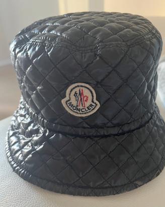 cappello bucket trapuntato nero Moncler originale