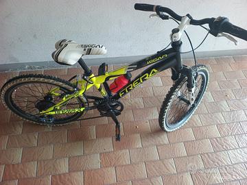 bicicletta marca FRERA mountain bike