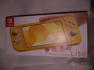 Nintendo switch light gialla