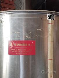 cisterna  in acciaio 500 litri con coperchio .