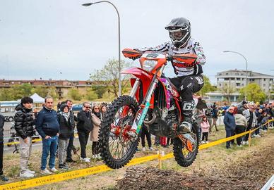 Abbigliamento personalizzato Cross Enduro Trial.