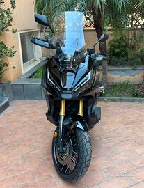 Xadv 750