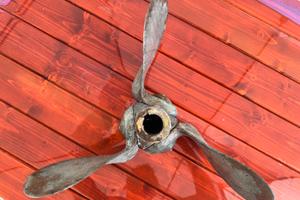 Elica Autoprop bruntons H6 pale orientabili