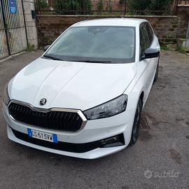 Skoda Fabia Young Edition 1.0 MPI  80 CV