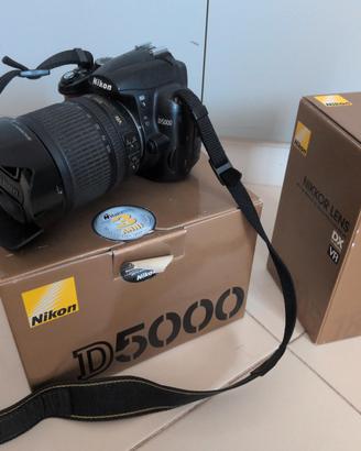 Nikon D5000 (solo20k scatti, 3 batterie, 2 filtri)
