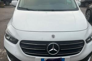 Mercedes classe T 180 d premiu 2024