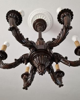Lampadario in legno di noce