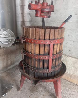 torchio, bidone e deraspatrice