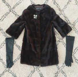 Pelliccia di visone e guanti in pelle