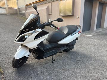 Scooter Kymco downtown 125