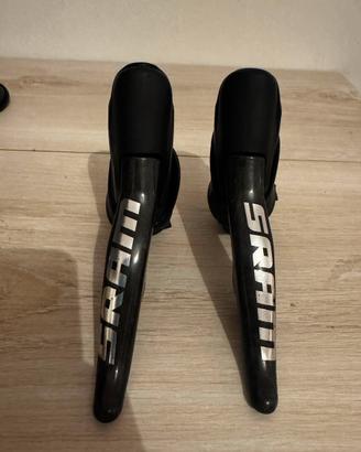 Leve SRAM Red AXS 12 speed