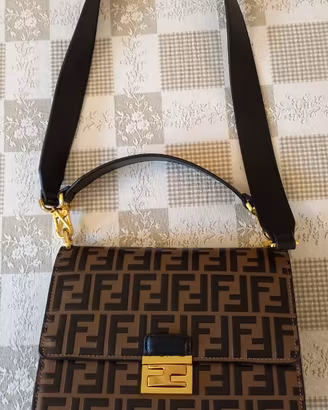 BORSA FENDI PELLE