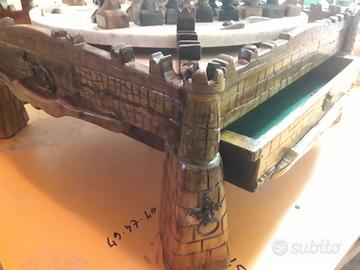 scacchiera in noce e marmo