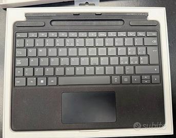Tastiera Signature Keyboard + Slim Pen 2 originali