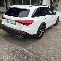 Mercedes - Benz C 220 4 matic ALL-TERRAI N