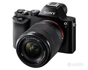 Macchina fotografica Sony M3 con obiettivo 24-70