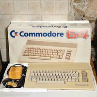 Commodore 64 originale, set completo e boxato..