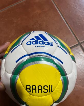 Pallone Adidas Brasile