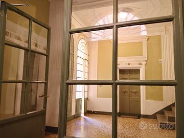 Locale in Via de' Ruini
