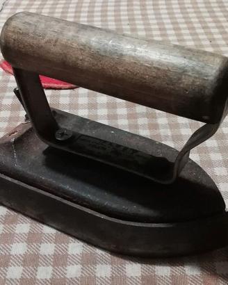 anacleto selvatico ferro da stiro antico epoca