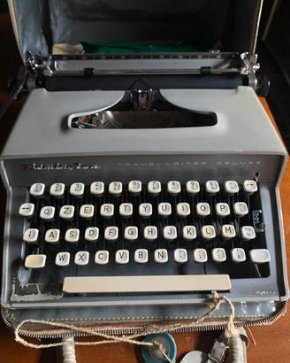 Remington Travel-Riter Deluxe macchina da scrivere