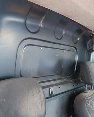 RENAULT KANGOO ANNO 2015