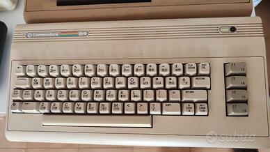 Lotto 2 Commodore: 1 C64 e un C16 + accessori